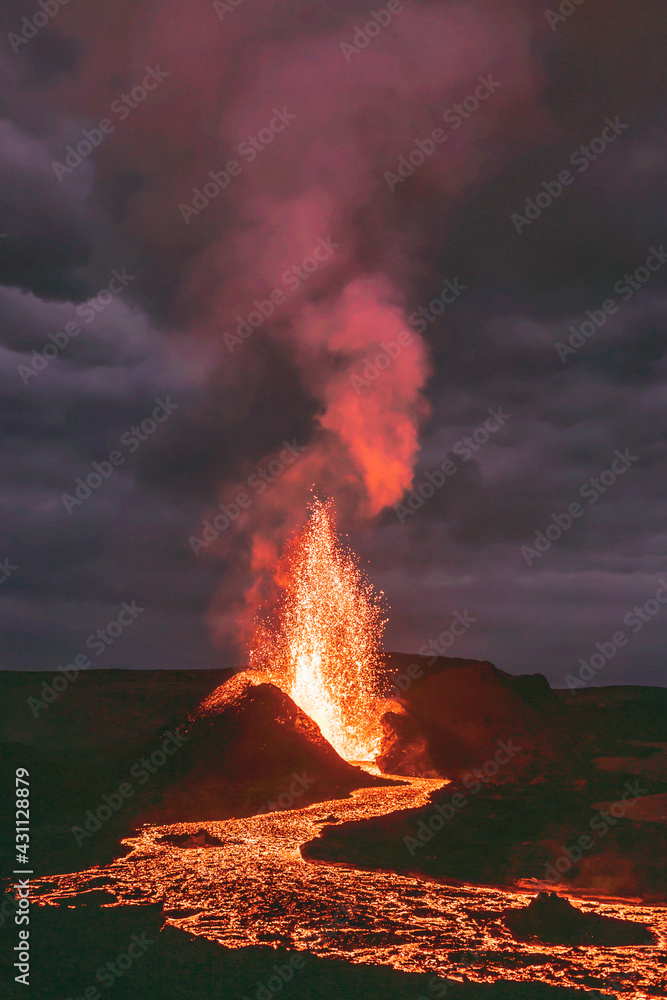 Wave of lava leaving the crater in the explosion, in Iceland.  - obrazy, fototapety, plakaty 
