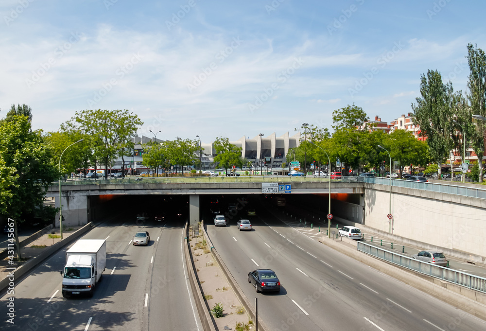 Trafic routier sur le périphérique à Paris	
