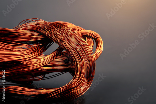 Принти на полотні Scrap copper wire on black background. Close up