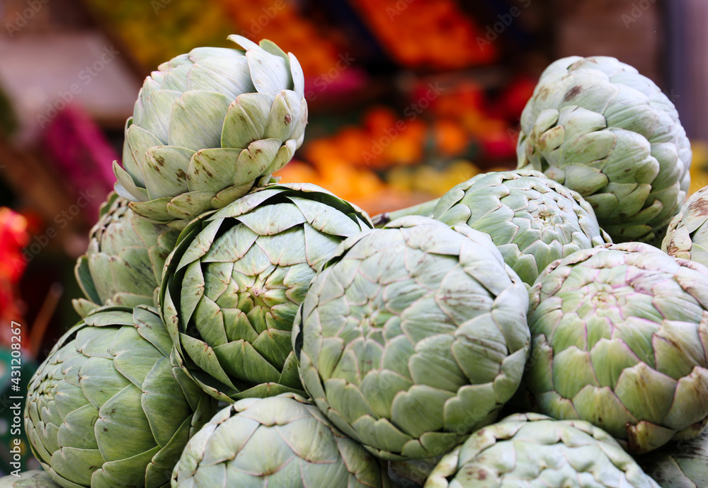 Fototapeta premium Artichokes in the market