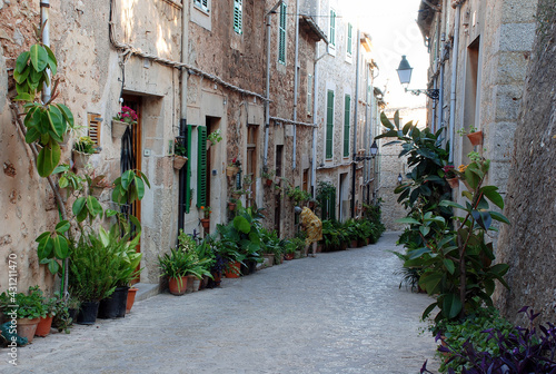 typical old strret in Valdemossa village