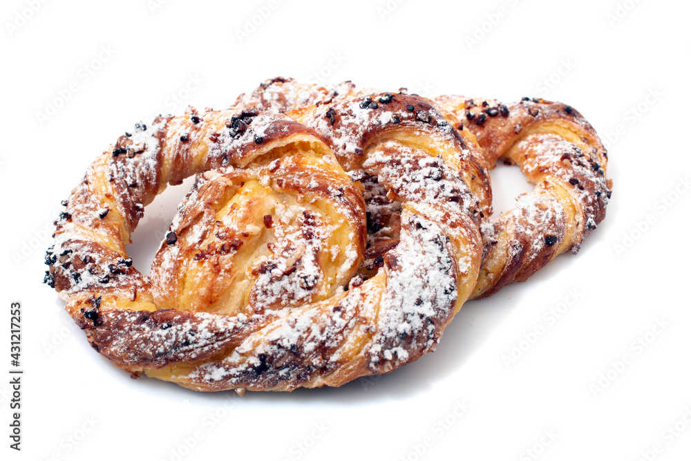 Almond bretzel pastry