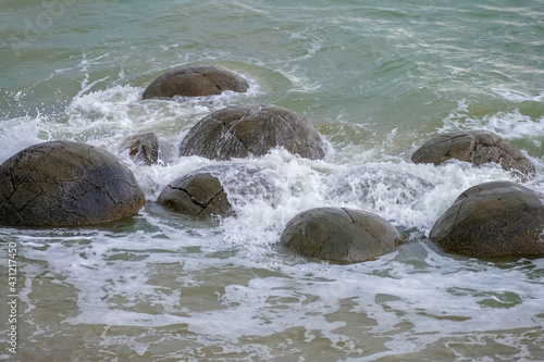 Moeraki Boulders at Koekohe Beach Fototapet