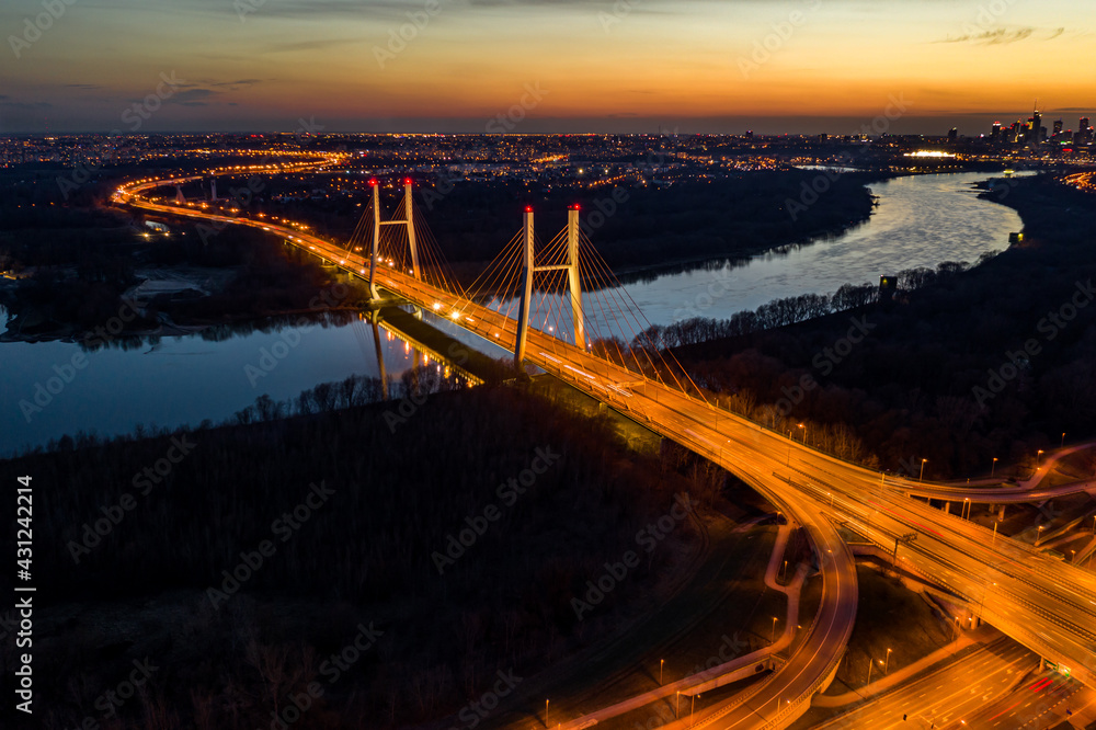 Obraz premium Siekierkowski Bridge just after sunset