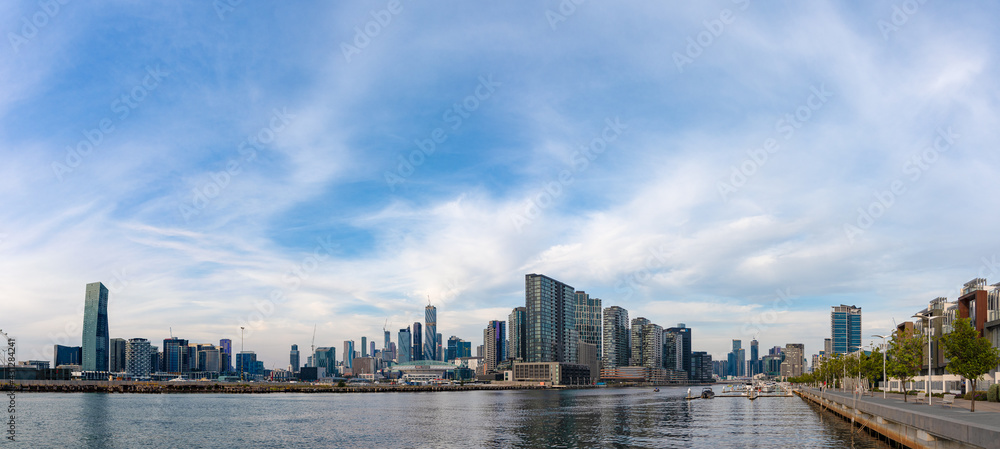 A panoramic view of the city of Melbourne including Etihad Stadium as seen from the Yarra River looking west