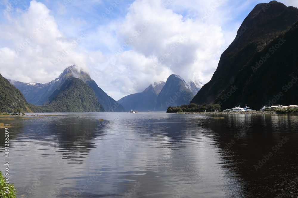 Milford Sound / Milford Sound Milford Sound / Milford Sound