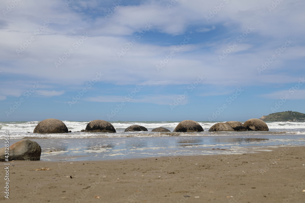 Moeraki Boulders / Moeraki Boulders / Moeraki Boulders / Moeraki Boulders /