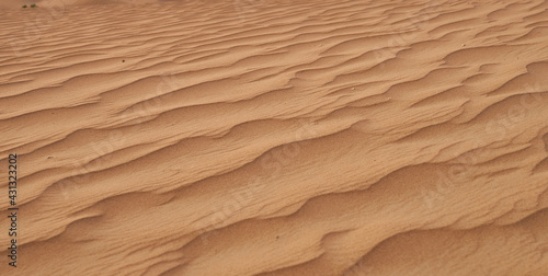 beautiful sand patterns in the Abu Dhabi desert