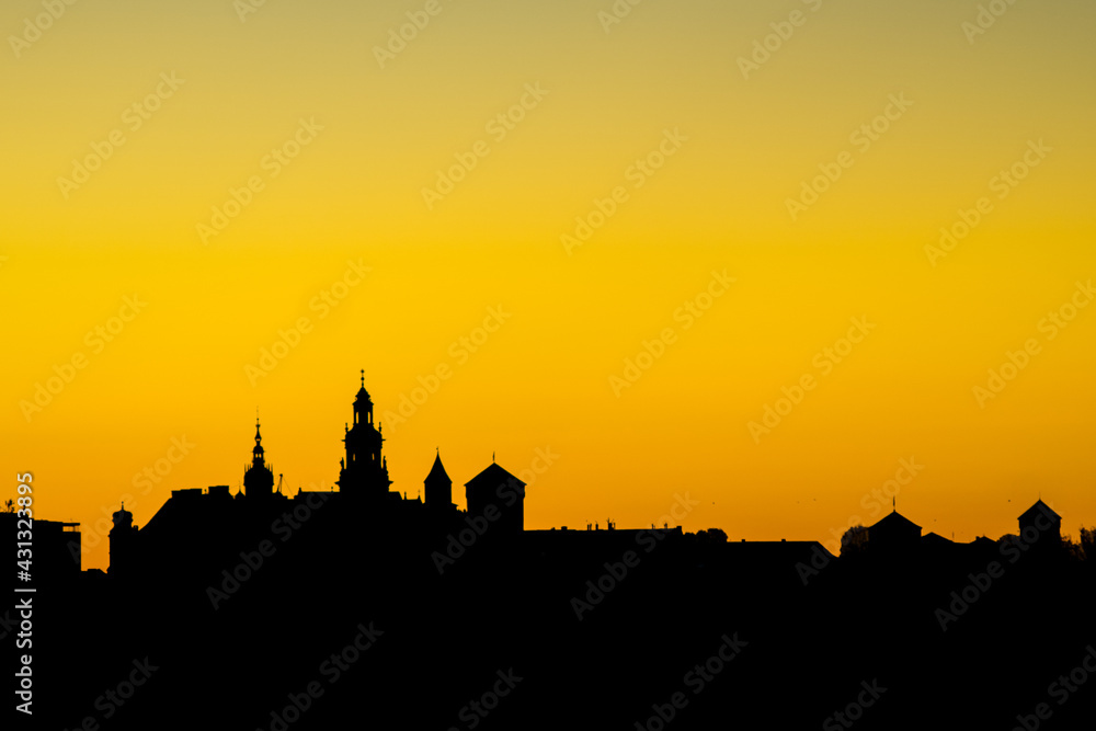 Wschód słońca na Wawelu 