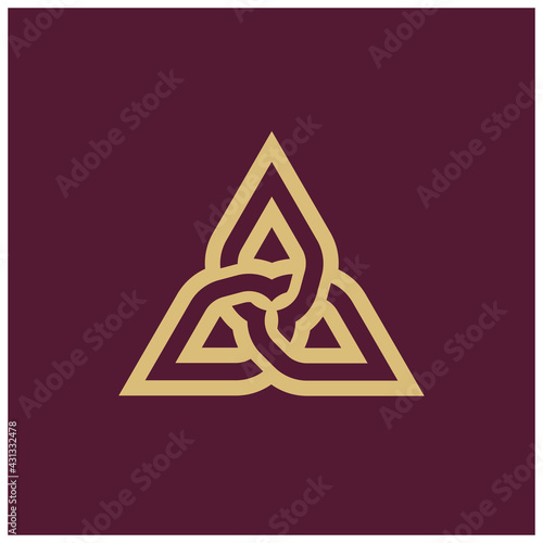 Celtic Trinity Symbol - Symmetric Knot Vintage Antique Scottish Ornament Tattoo Decoration Ornament Infinite Gothic