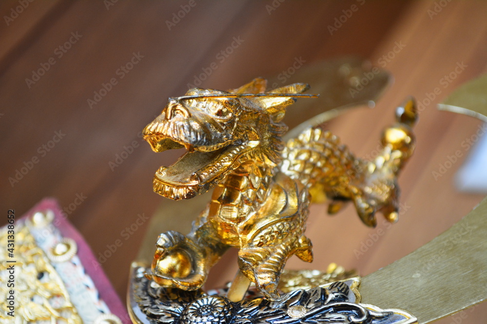 Fototapeta premium 兜 装飾 龍