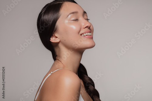 Asian woman with beautiful and healthy skin