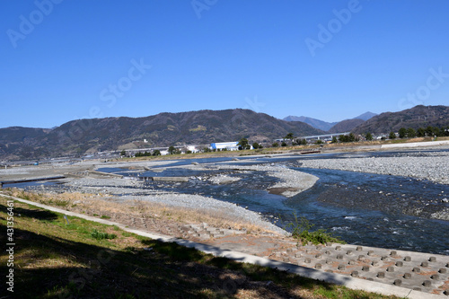 神奈川県松田 酒匂川川原 松田山方面