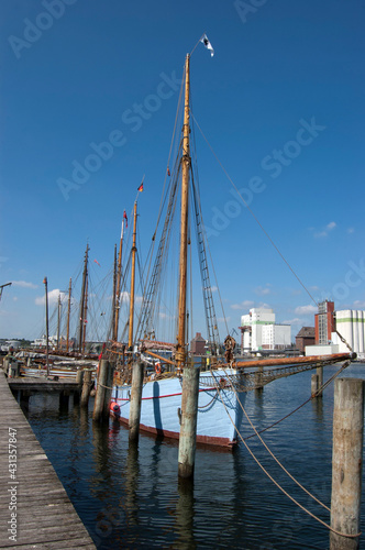 Segelboot im Hafen in Flensburg, Schleswig-Holstein, Deutschland