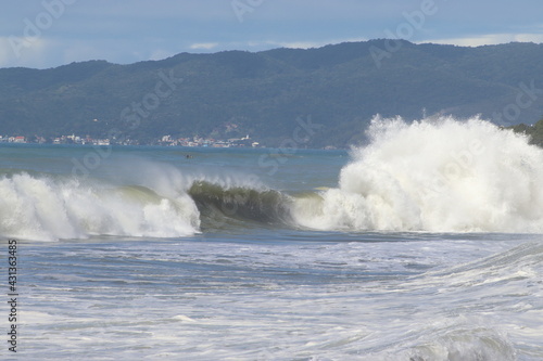 mar em furia 3 ilhota itapema