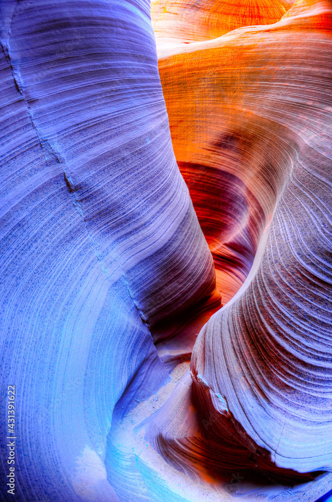Obraz premium Antelope Canyon, lights and colors on the rocks, Arizona, Usa
