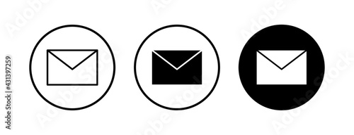Mail icons set. E-mail icon. Envelope illustration. Message