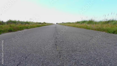 road in the field. road. ruta. ruta vacia. empty road. ultra hd. 4k