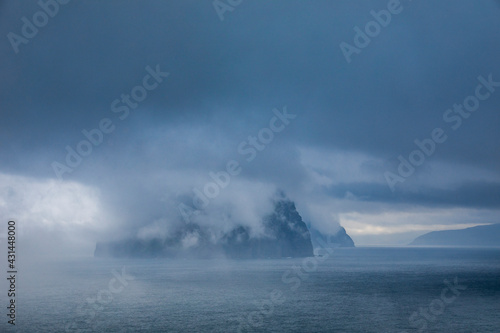 Die wundervolle Landschaft der Färöer-Inseln