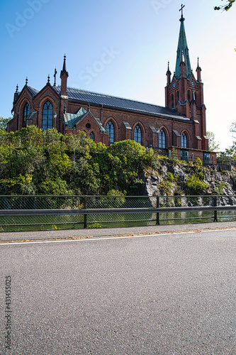 スウェーデン、トロルヘッタンの教会