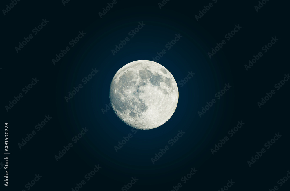 Obraz premium Large full moon close up on black sky
