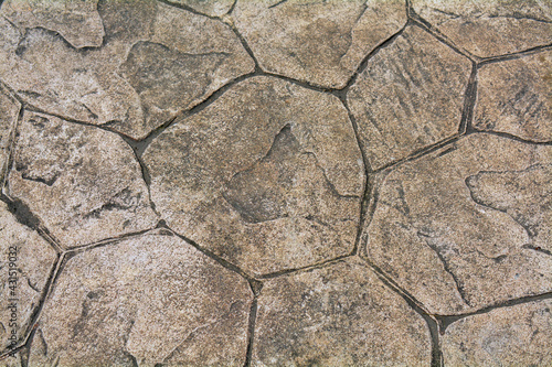 Random pattern and design paving tiles