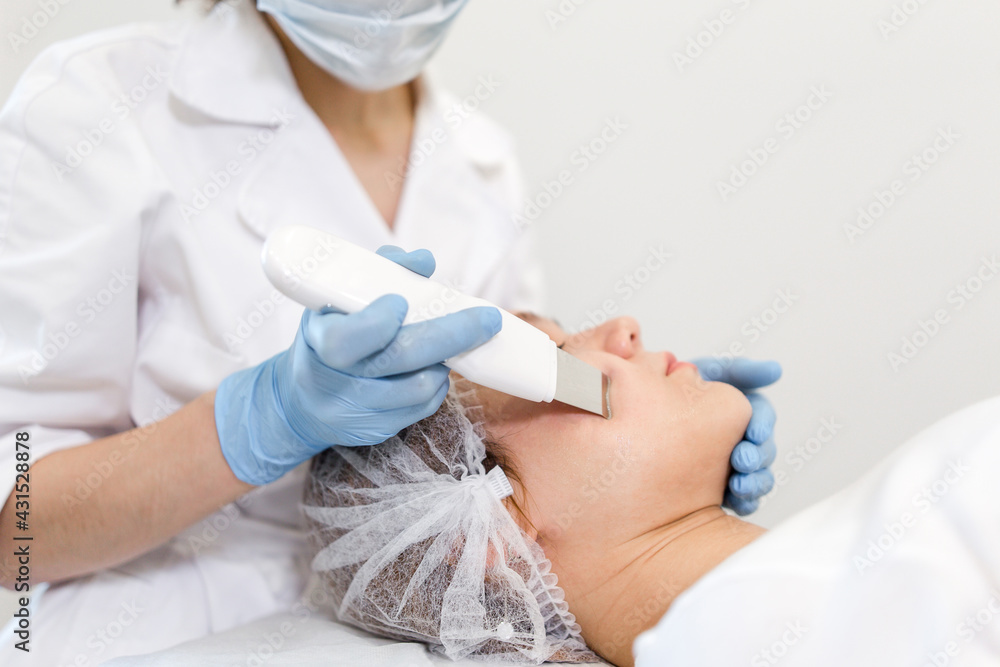 Cleaning the pores on the face Cleaning the pores on the face