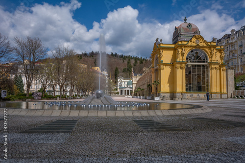 Marianske Lazne (Marienbad): Colonnade and Singing Fountain