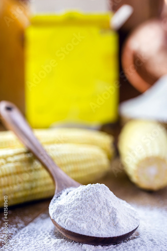 Fotografía Corn starch is the corn flour used in cooking to prepare creams, as a thickener