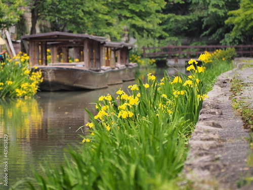 滋賀県八幡彫りの風景