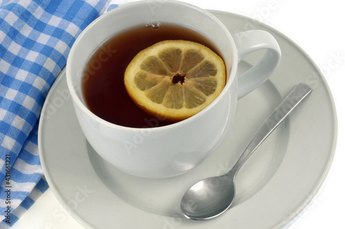 Tasse de thé au citron en gros plan