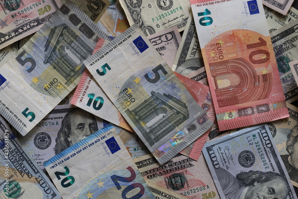 Paper money from various countries. (Turkish lira, dollar, euro)