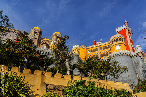 Obraz na plátně Fragment of Pena National Palace (Palacio Nacional da Pena) - Romanticist palace in Sao Pedro de Penaferrim