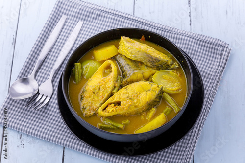 Southern Yellow Thai Curry With Fish