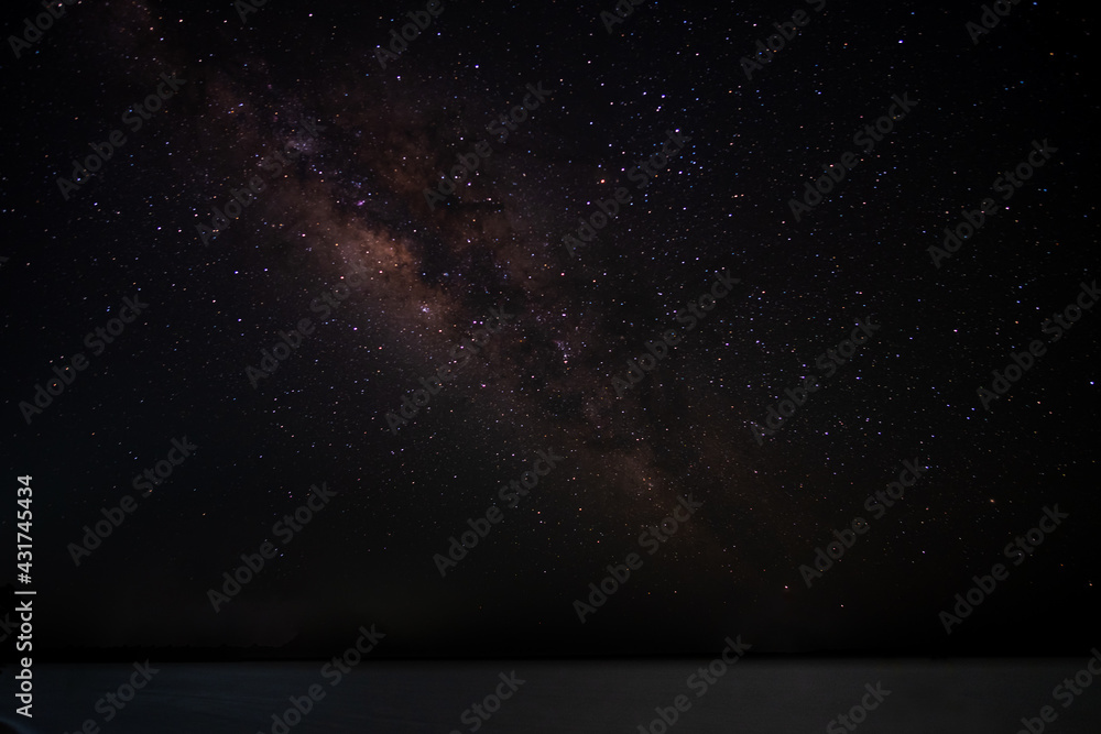 Fototapeta premium Beautiful night sky. Night sky at Holbox, Mexico. Bright stars