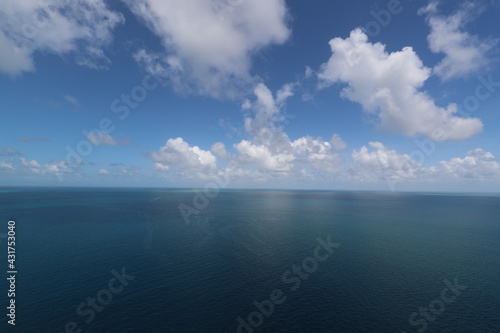 Great Barrier Riff aus der Luft © Peter