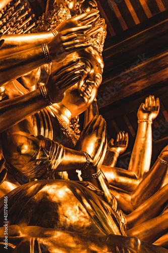 golden buddha statue