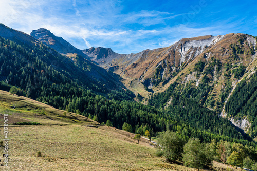 Landscape view of the mountains around Le Bourg d'Oisans in France © rudiernst