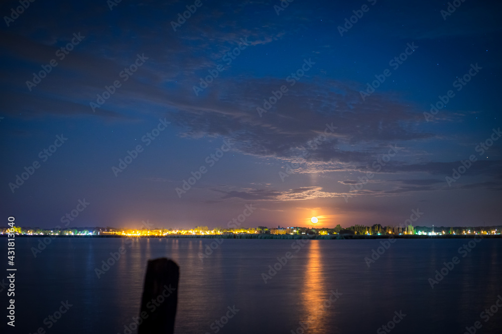 moonrise at lake velence, velence at night