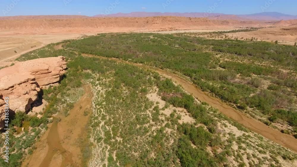 Prise de vue aérienne par drone de Biskra - batna- Algerie Prise de vue aérienne par drone de Biskra - batna- Algerie