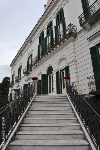 Napoli - Scalinata di accesso di Villa Floridiana © lucamato