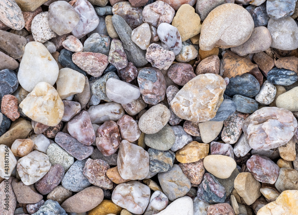 stone diffirent quartz sand background top view round stone diffirent quartz sand background top view round