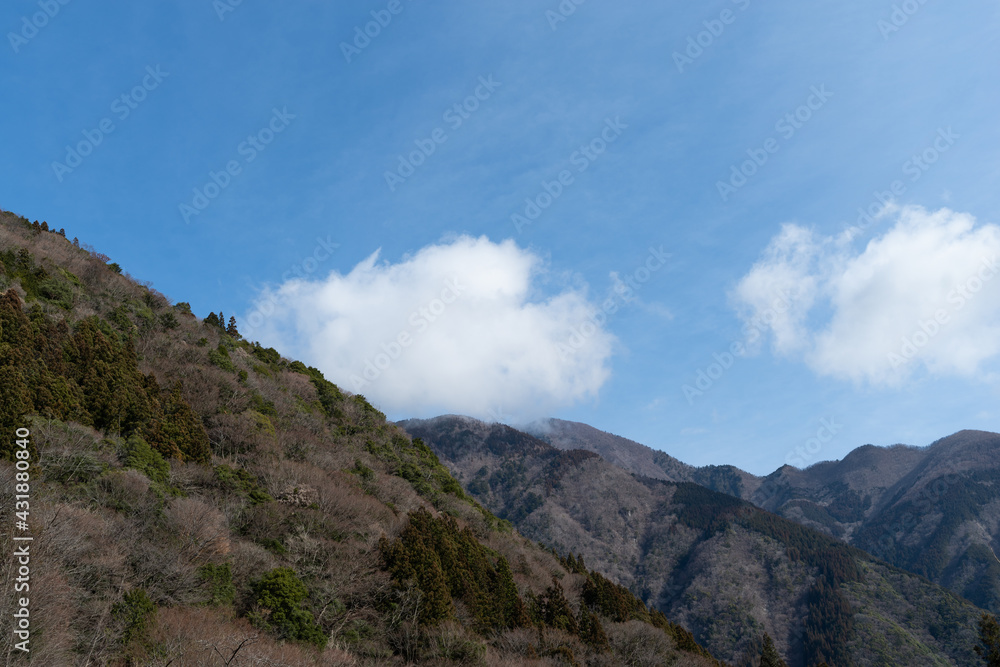 山と青空