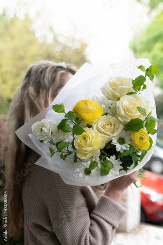 bouquet, flowers, bouquet of flowers, bouquet of ranunculus, bouquet of buttercups, flower shop photo