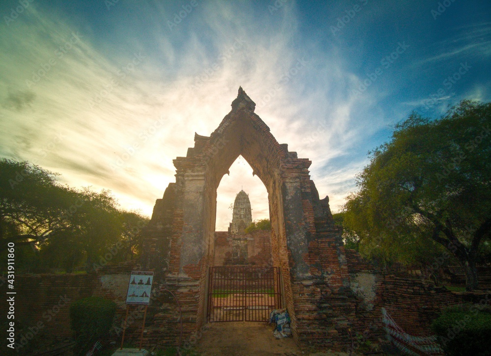 Fototapeta premium ruins of temple