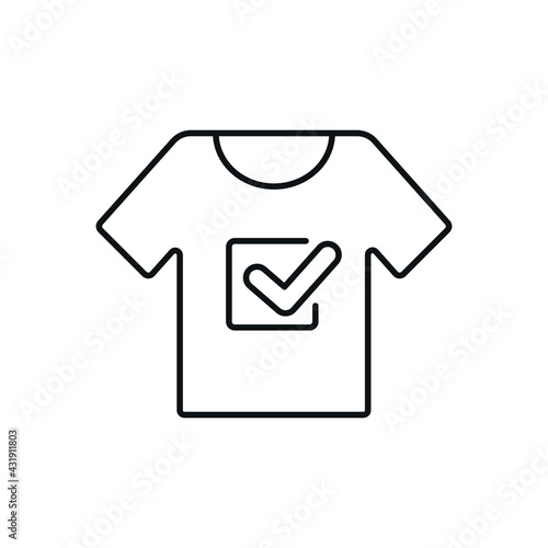 Political agitation on T-shirts linear icon. Voting. Thin line customizable illustration. Contour symbol. Vector isolated outline drawing. Editable stroke