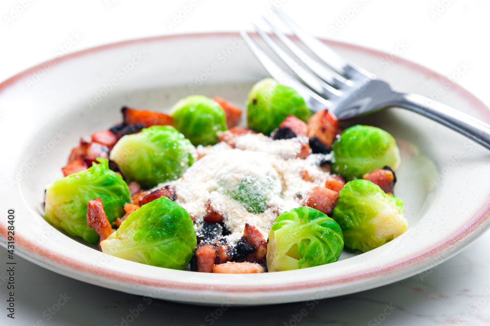 brussels sprout with bacon and parmesan cheese brussels sprout with bacon and parmesan cheese