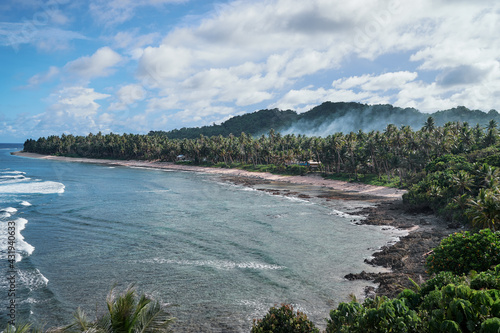 Tropical landscape. Seashore, big waves. © luengo_ua