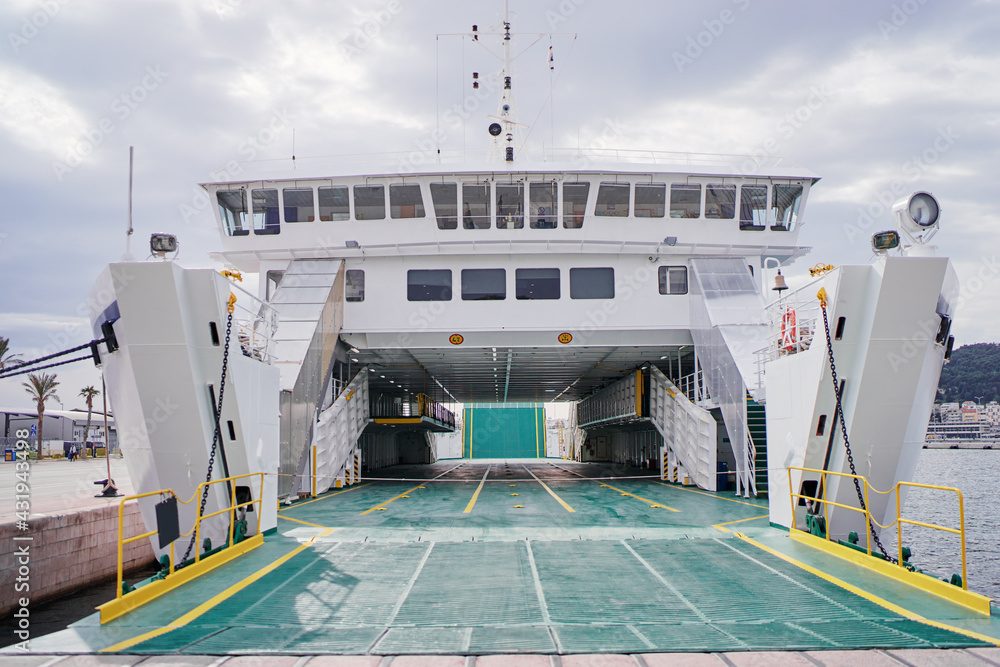 ferryboat-loading-or-unloading-by-a-port-pier-concept-of
