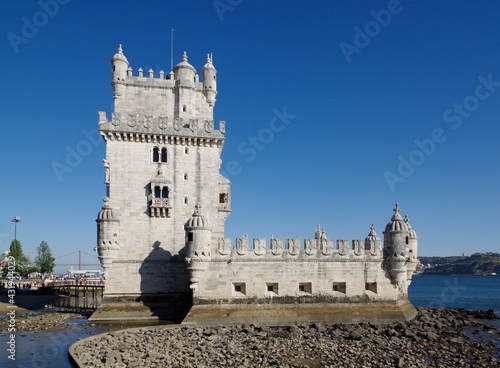 Der Torre de Belém in Lissabonner Stadtteil Belém
